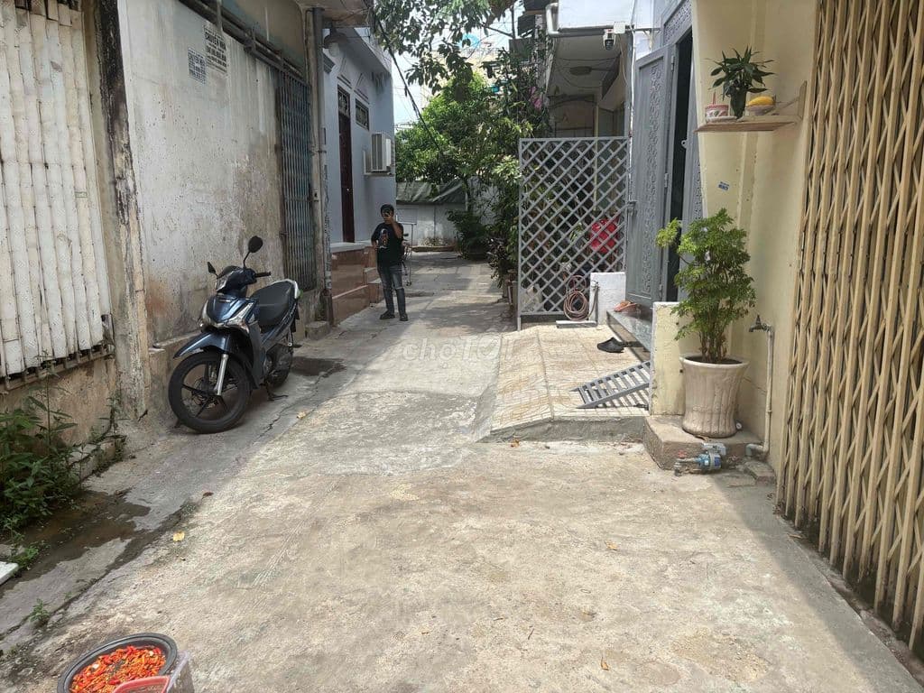 Nhà Hẻm xe hơi 50m2 – giáp Lê Quang Định – chợ bà chiểu - Bình Thạnh