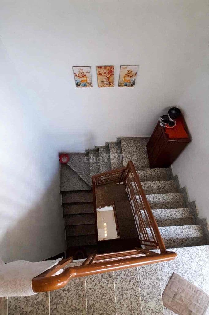 Nhà 3 tầng 4,9x12,5 Hương Lộ 2 gần BỐN XÃ - Ảnh 2