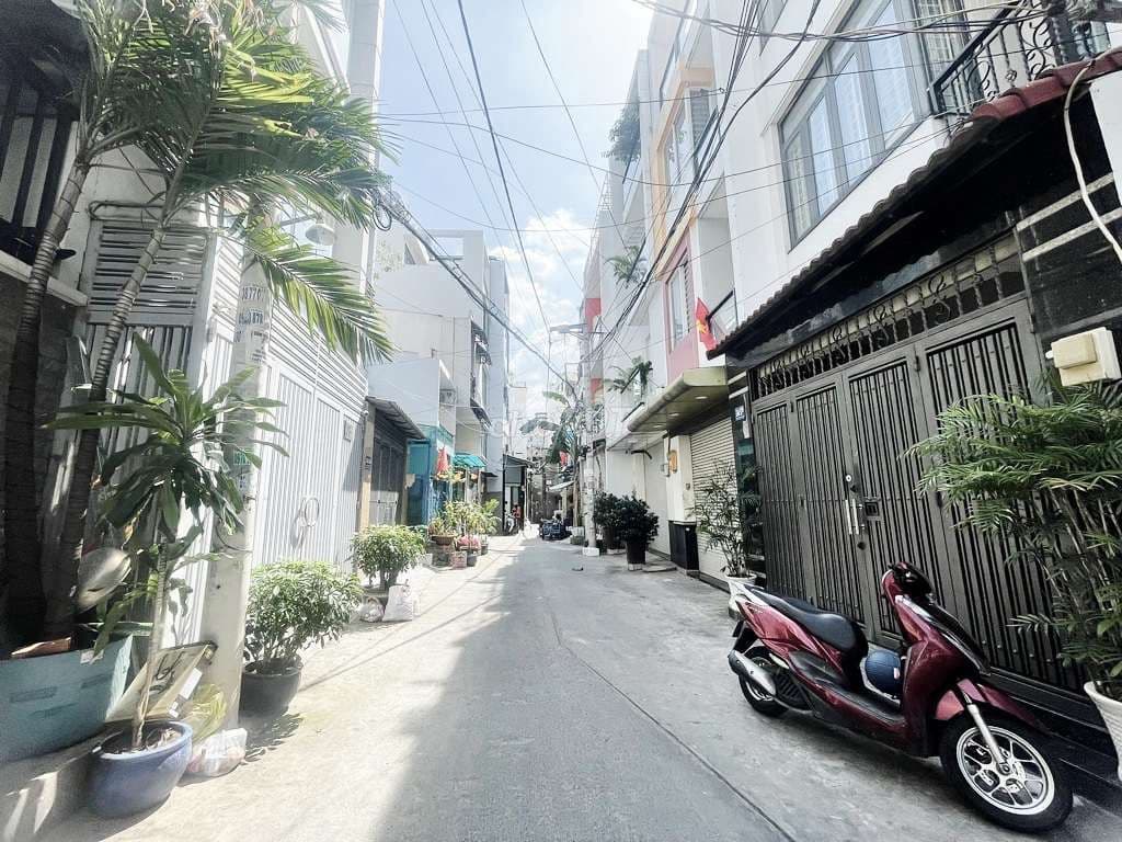 QUÁ NGON, nhà hẻm xe hơi, DT 60m, 5 tầng, gần chợ Cây Quéo, Bình Thạnh