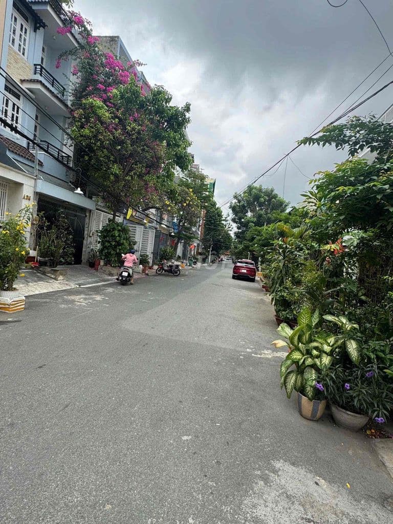 ✅ Nhà cấp 4 mặt tiền đường số 43. dt 4x24m. tiện xây mới. P Tân Quy