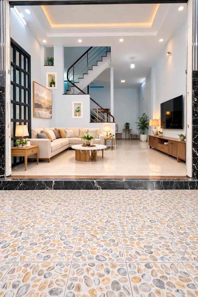 SIÊU PHẨM 3 TẦNG -TỈNH LỘ 10- KẾ KHU TÊN LỬA- DT 5,9 X 15- CHỈ 5 Tỉ x - Ảnh 3