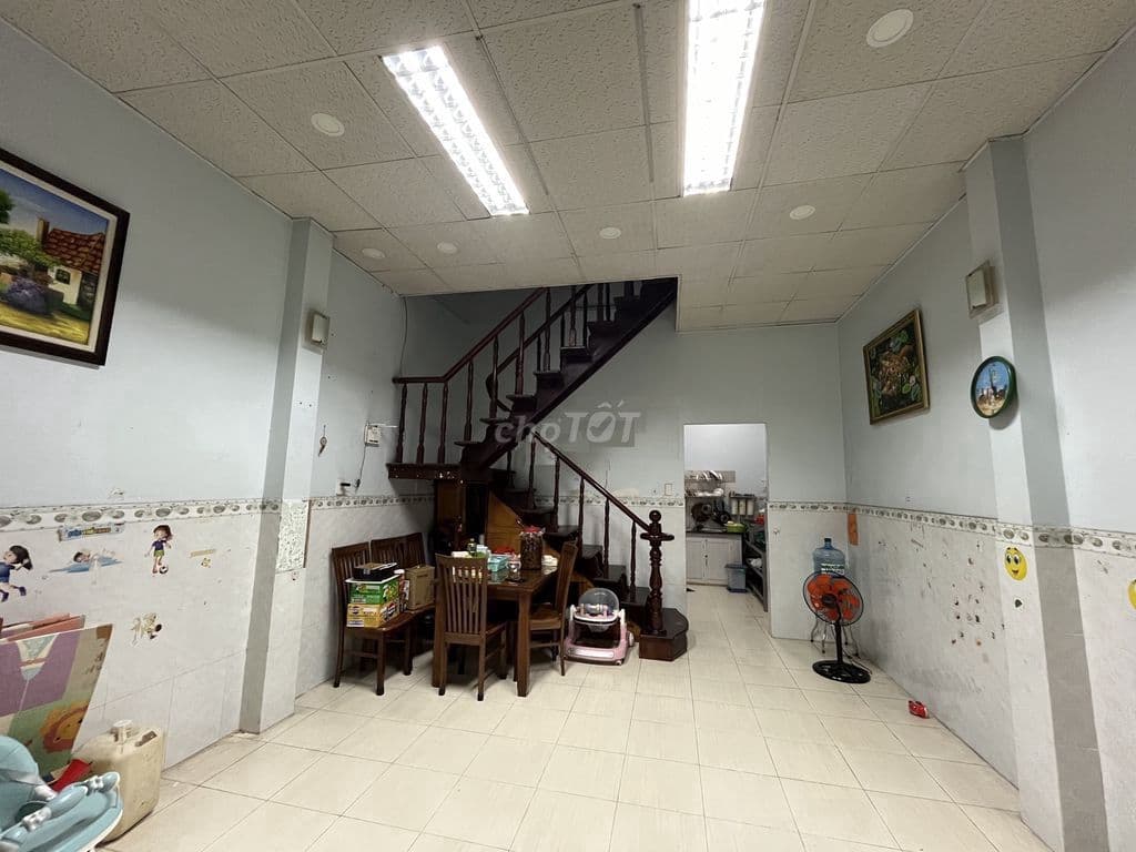 NHÀ ĐƯỜNG PHAN VĂN HỚN, NGAY CẦU THAM LƯƠNG, 4,5x11m, SHR