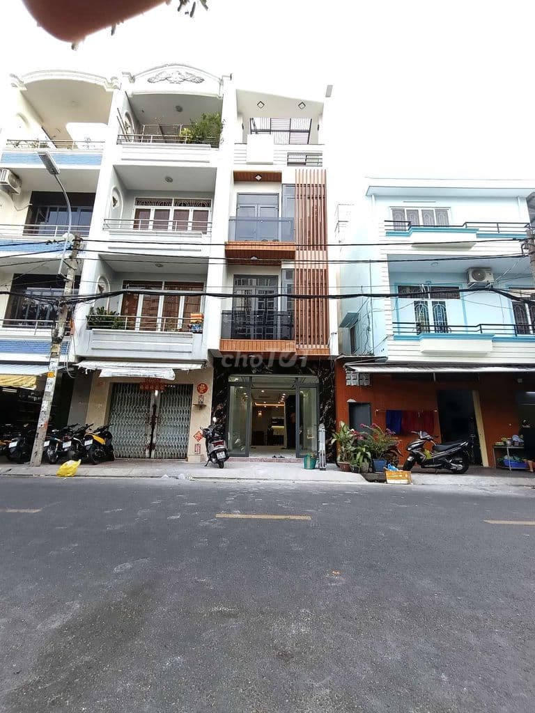 Mặt tiền đg 12 m Bình phú 1 Quận 6