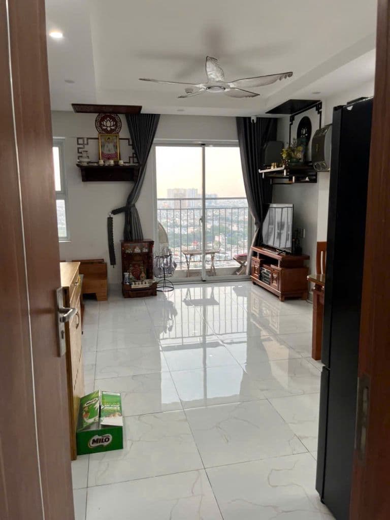 Cần bán căn hộ 2PN,1WC, DT 65m. Giá 3 tỷ(bớt lộc)