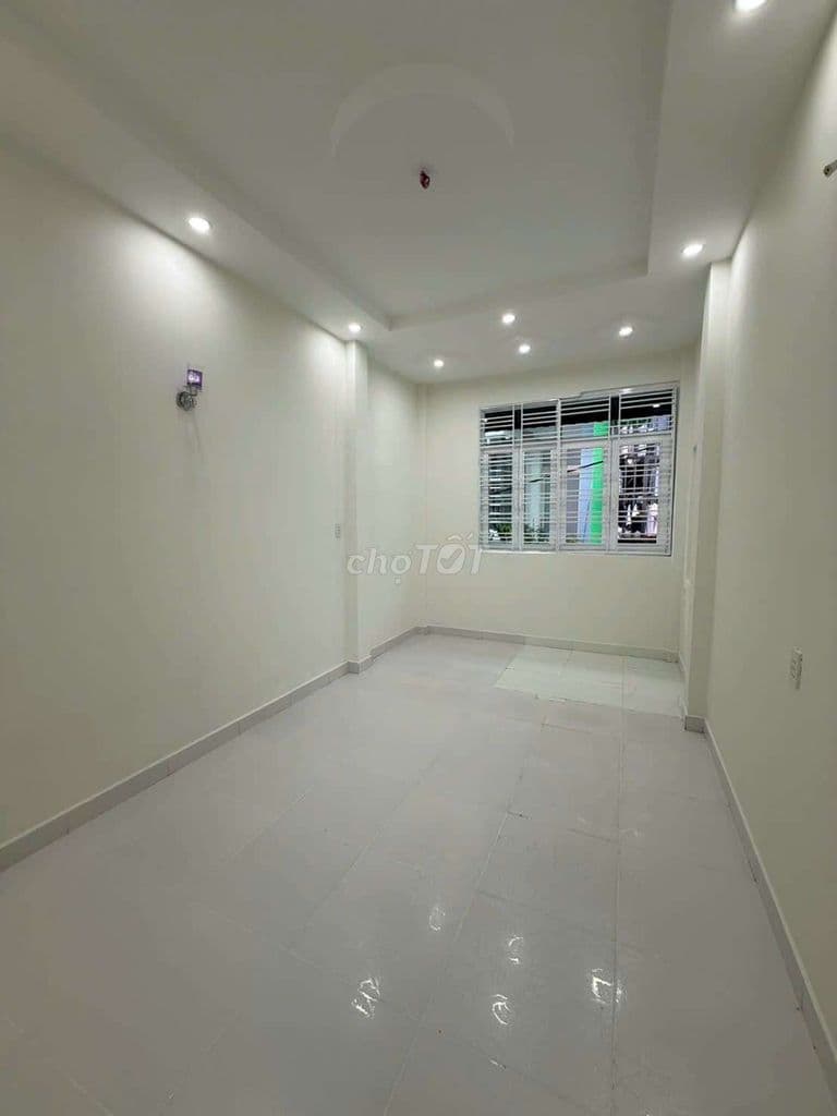 48 khu dân cư đông