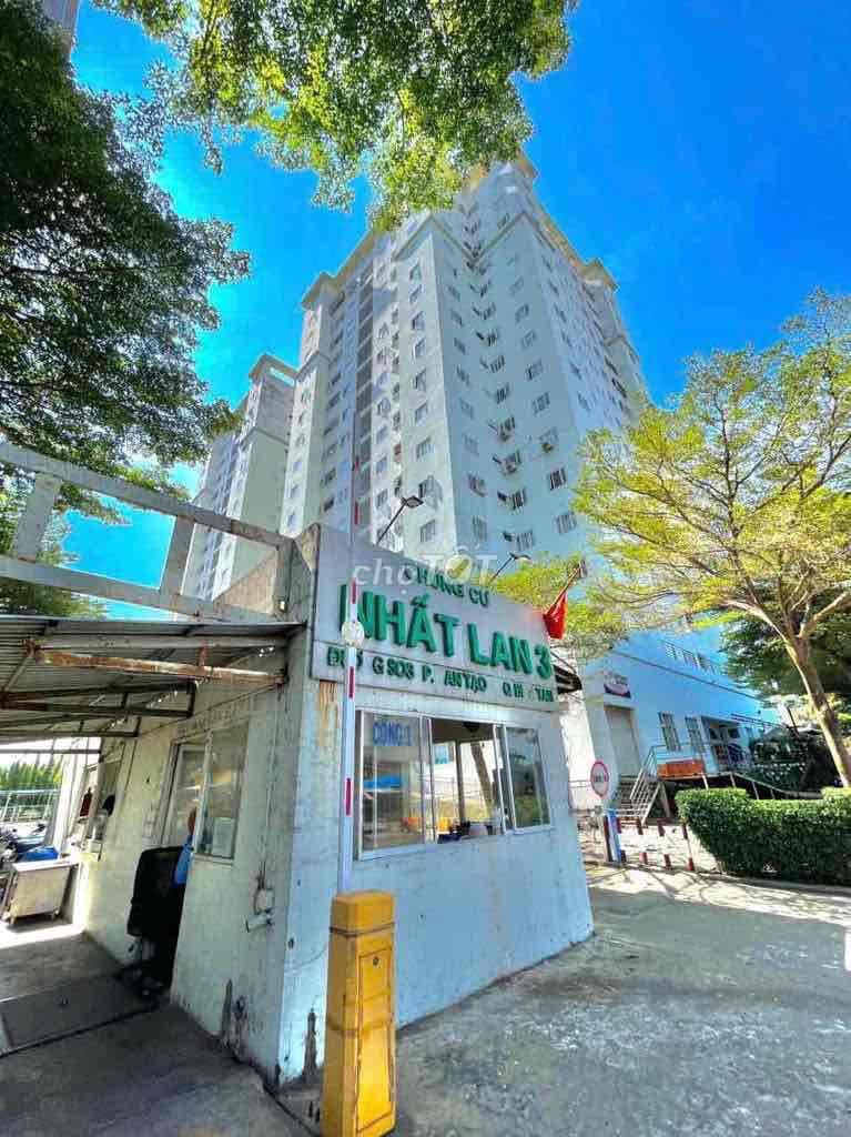 Bán Chung Cư Nhất Lan . Chợ Đêm Bà Hom. 58m2. 2pn. SHR. Chỉ 2 tỷ TL