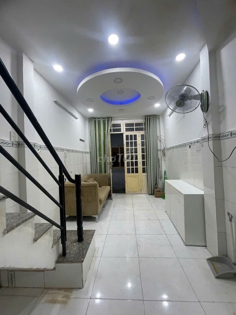 Nhà 3 tầng trung tâm Q1 - 3,4 Tỷ - Ảnh 3