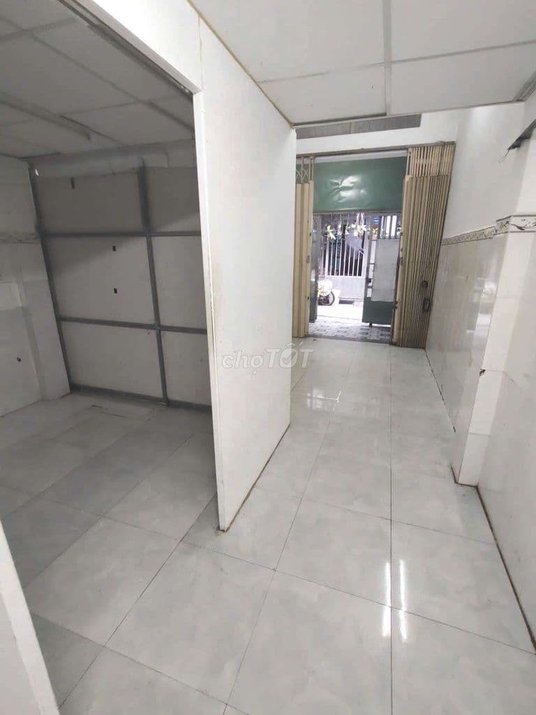 Nhà sổ hồng 28 m2, vuông vứt ko lộ giới, trệt, lửng. 2.38 tỷ - Ảnh 3