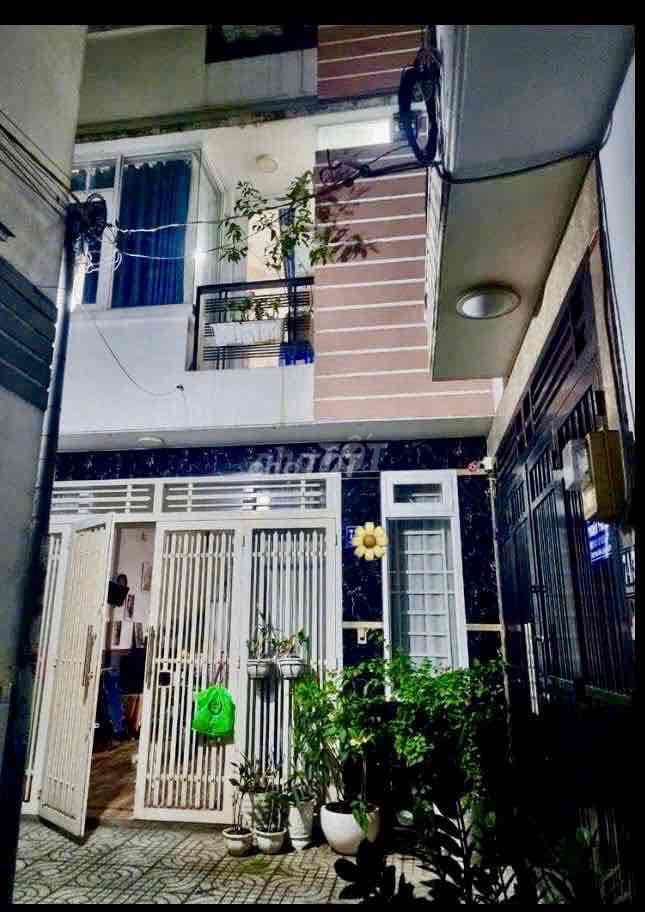 Nhà hẽm ba gác , cách đuòng Phan đăng lưu 50m - Ảnh 2