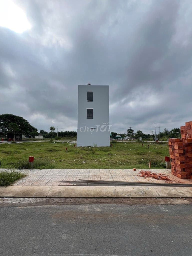 BÁN GẤP BÁN LỖ 300TR LÔ ĐẤT Ở TÂN PHÚ TRUNG, CỦ CHI - Ảnh 2