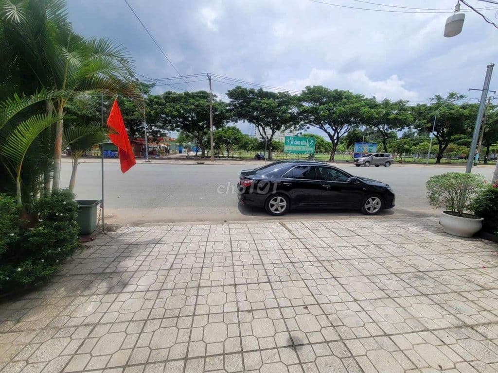 LÔ ĐẤT VITRI ĐẸP ĐƯỜNG 30M KV DÂN TRÍ CAO SHR ĐỐI DIỆN CV CHỢ ĐÊM - Ảnh 2