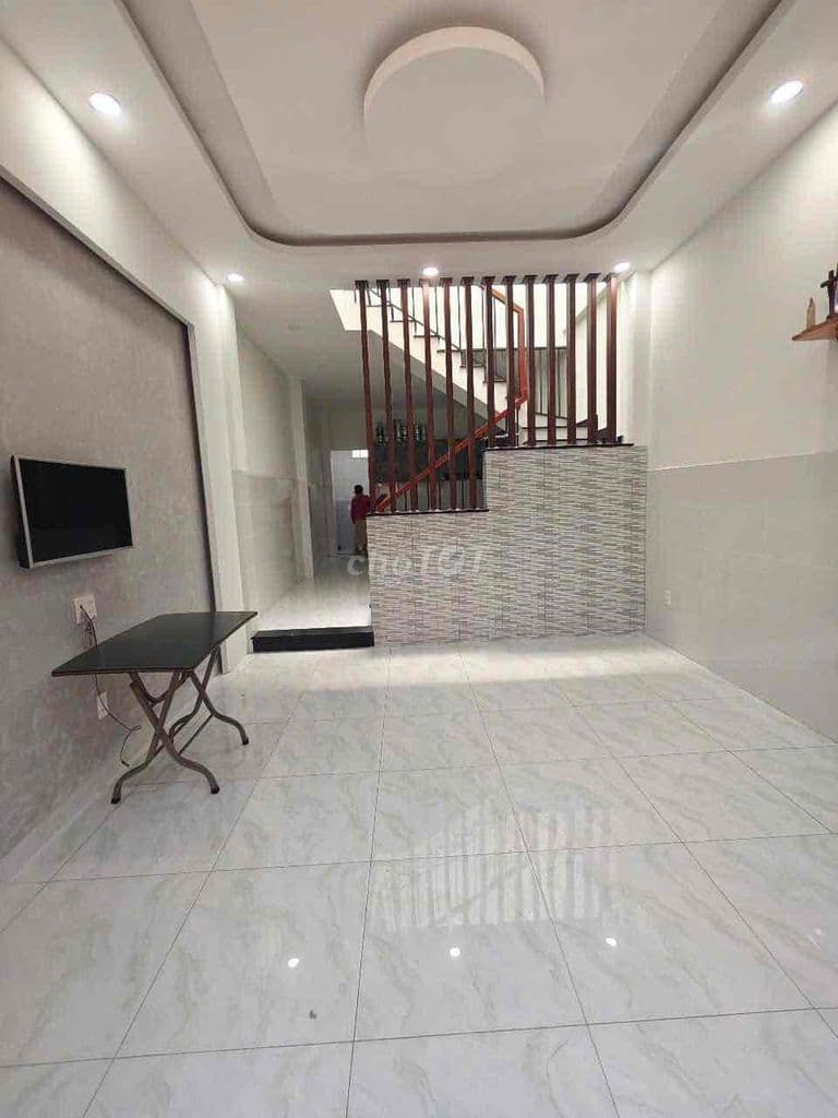 NHÀ ĐẸP 2 TẦNG GIÁ TỐT TRUNG CHÁNH GẦN NGUYỄN ẢNH THỦ NHÀ ĐẸP Ở NGAY