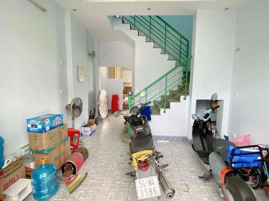 Bán Gấp Nhà HXH Ql 1A 41m2 4x10.3 giá 2ty9
