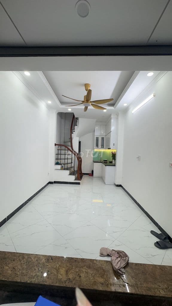 NHÀ MỚI KÍNH KONG - NGÕ NÔNG GẦN PHỐ - NHỎ XINH BAY NHANH - Ảnh 3