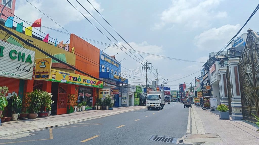 NHÀ MẶT TIỀN 4 TẦNG DT 4Mx21M TIỆN KHAI THÁC DÒNG TIỀN- GIÁ CHỈ 8,x TỶ