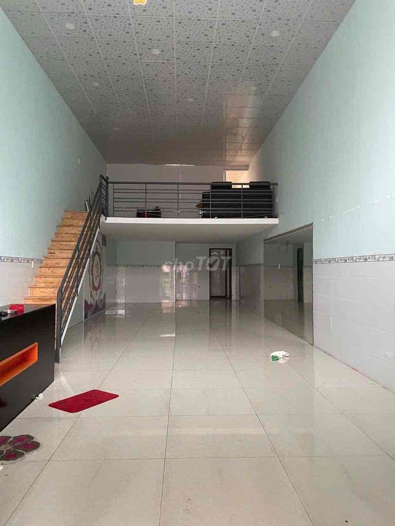 NHÀ MẶT TIỀN ĐƯỜNG 20M - DT : 5 X 22. = 110M2 - GIAO LÊ VĂN VIỆT