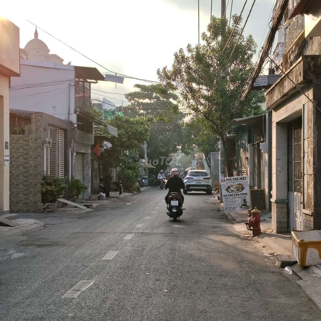 NHÀ TÂN THỚI NHẤT -TRƯỜNG TRINH 77M2 HZY THÔNG