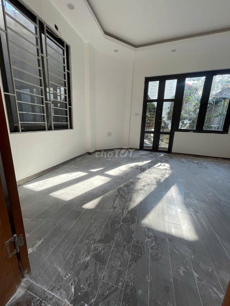 Võng Thị Tây Hồ 3 mặt thoáng gần Hồ Tây Nở hậu 43mx5Tx5P 9 tỷ 45.