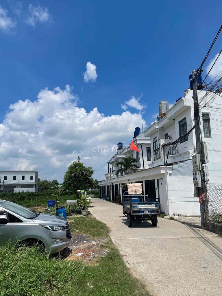 Cần tiền bán gấp mảnh đất 4x14 giá 395tr gần chợ Xuân Thới Thượng - Ảnh 2