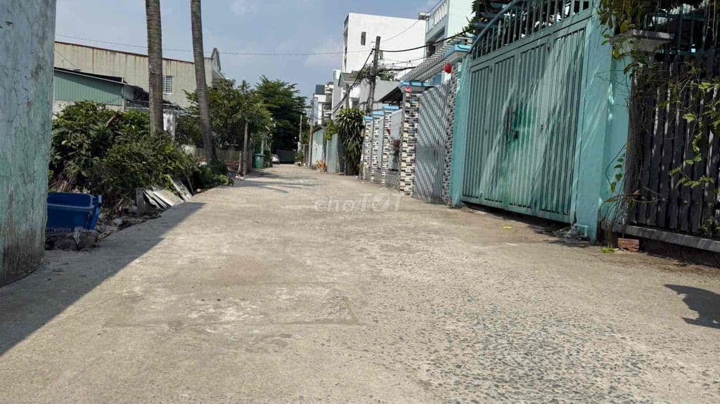 Bán đất 1 sẹc đường nhựa, hẻm xe hơi ngay trường THCS Tô Ngọc Vân. - Ảnh 2