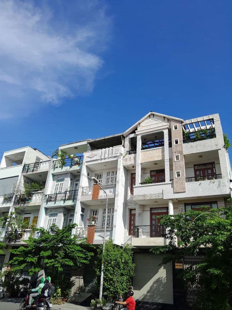 BÁN NHÀ Đ, KINH D VƯƠNG HXH,( 4 X 116M X 3TẦNG ) GIÁ : NHỈNH 5 TỈ TL