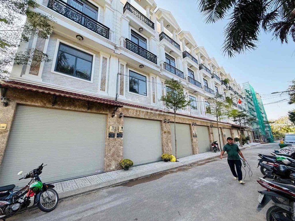 NHÀ 4 TẦNG VEN SÔNG SG - SHR - SÁT VẠN PHÚC CITY - Ảnh 2