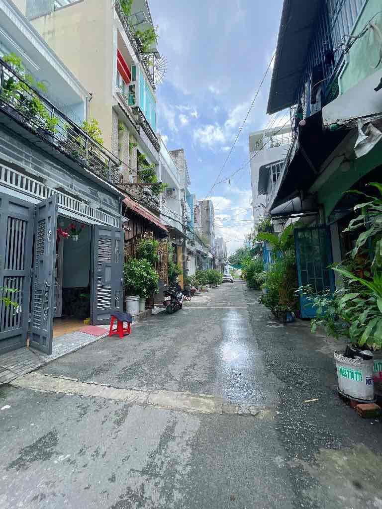 hẻm 8m, đường số 8 BHH cần bán gấp
