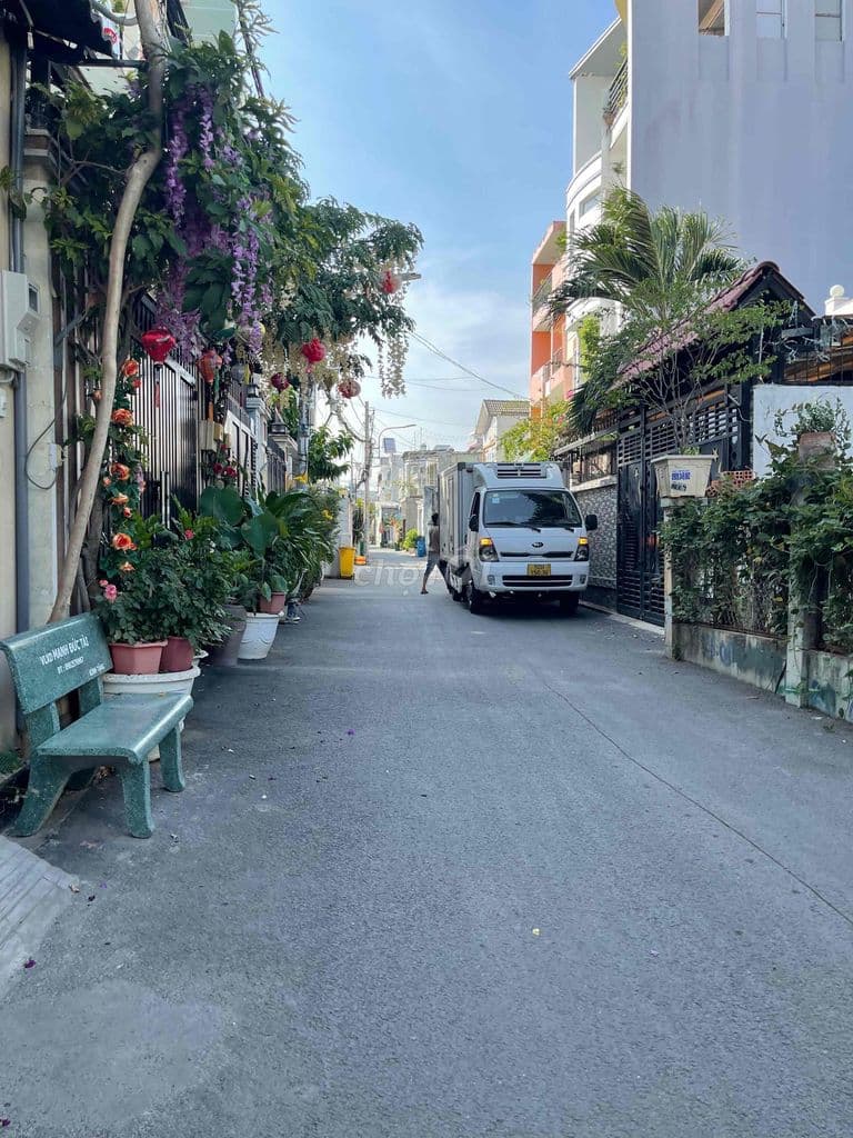 LÔ ĐẤT ĐẸP KỀ VẠN PHÚC CITY – HẺM XE TẢI ngang 5.5 đẹp vuông vức