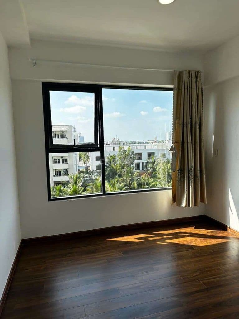 Bán nhanh căn 2PN 2WC trống . 4ty2 view ngoại khu, 4ty3 view nội khu - Ảnh 3