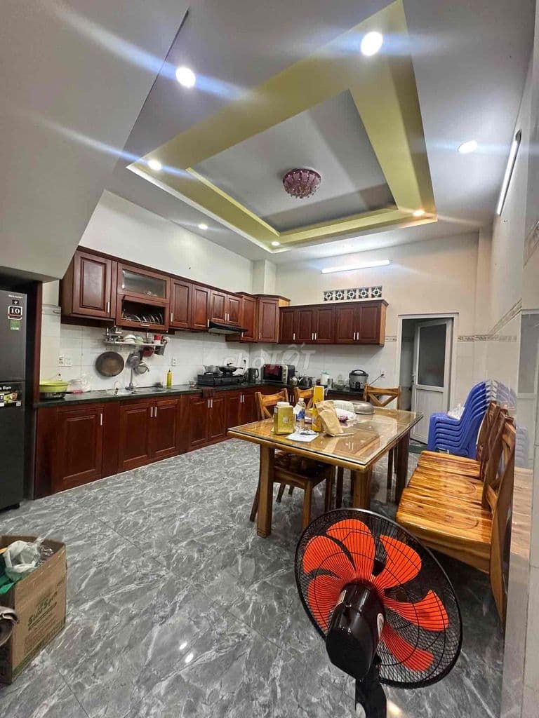 nhà ngay chợ phạm văn bạch 60 m² 4 tầng 5.x tỷ hẻm kinh doanh - Ảnh 3