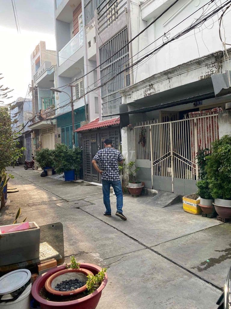 4,9 tỷ HXH nhà 2 tầng Đường số 8, BHHA giáp Tân Phú