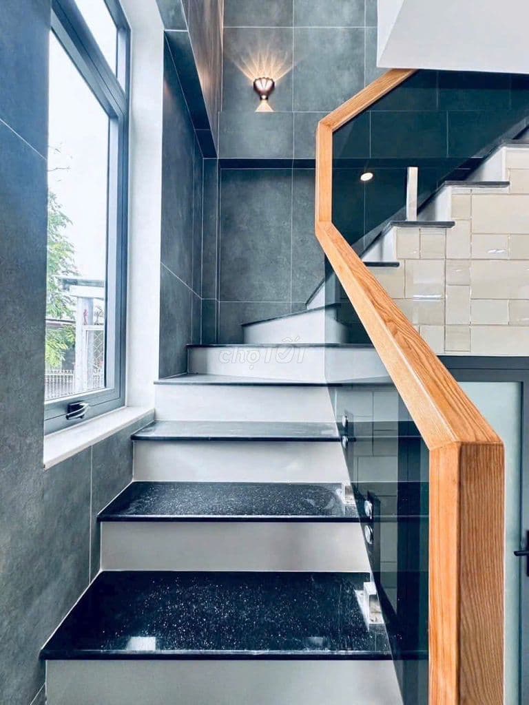 CÔ HOA BÁN GẤP NHÀ 1T1L 68M2 LÊ VĂN VIỆT TĐ GIÁ 1TY750TR SHR HẺM 6M - Ảnh 3