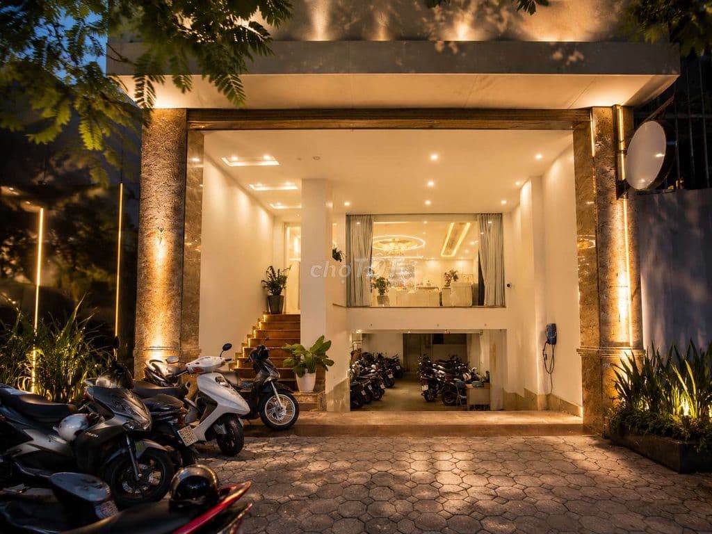 Tòa Văn Phòng Quan Hoa Cầu Giấy 145m2 109Ty mặt tiền 8m 8 nổi 1 hầm - Ảnh 3