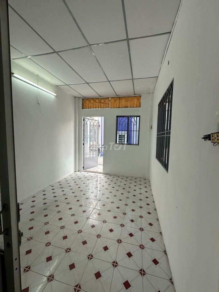 Bán nhà riêng, tân quý tân phú, 36m2 nhà còn mới ở ngay, gần Aeon - Ảnh 2