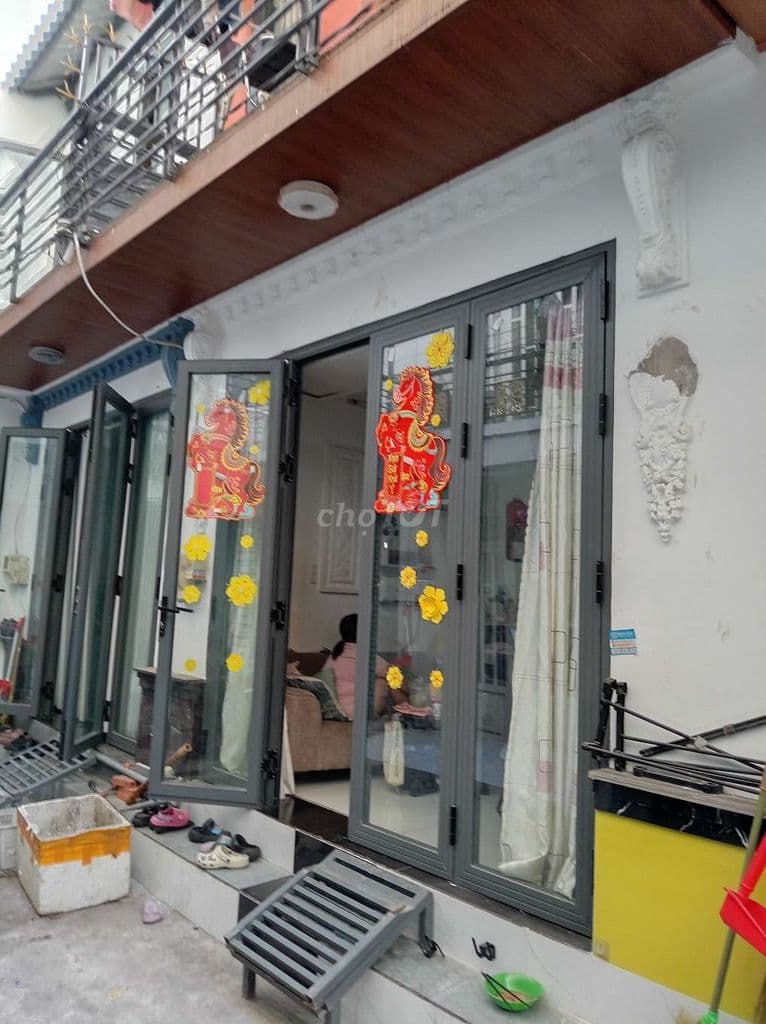 Bán nhà q8..giá rẻ.. ngang 3x8. đúc 1lau.. kiên cố.. đường lớn xe.