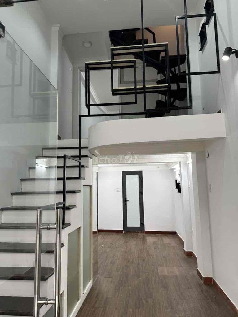 Kẹt tiền vay ngân hàng bán nhà gấp trong tháng