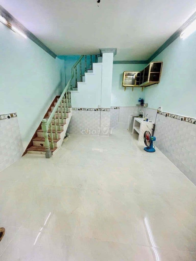 Bán nhà Quang Trung, 25m2, 2 Tầng, 2PN, kế bên Emart 2, TL