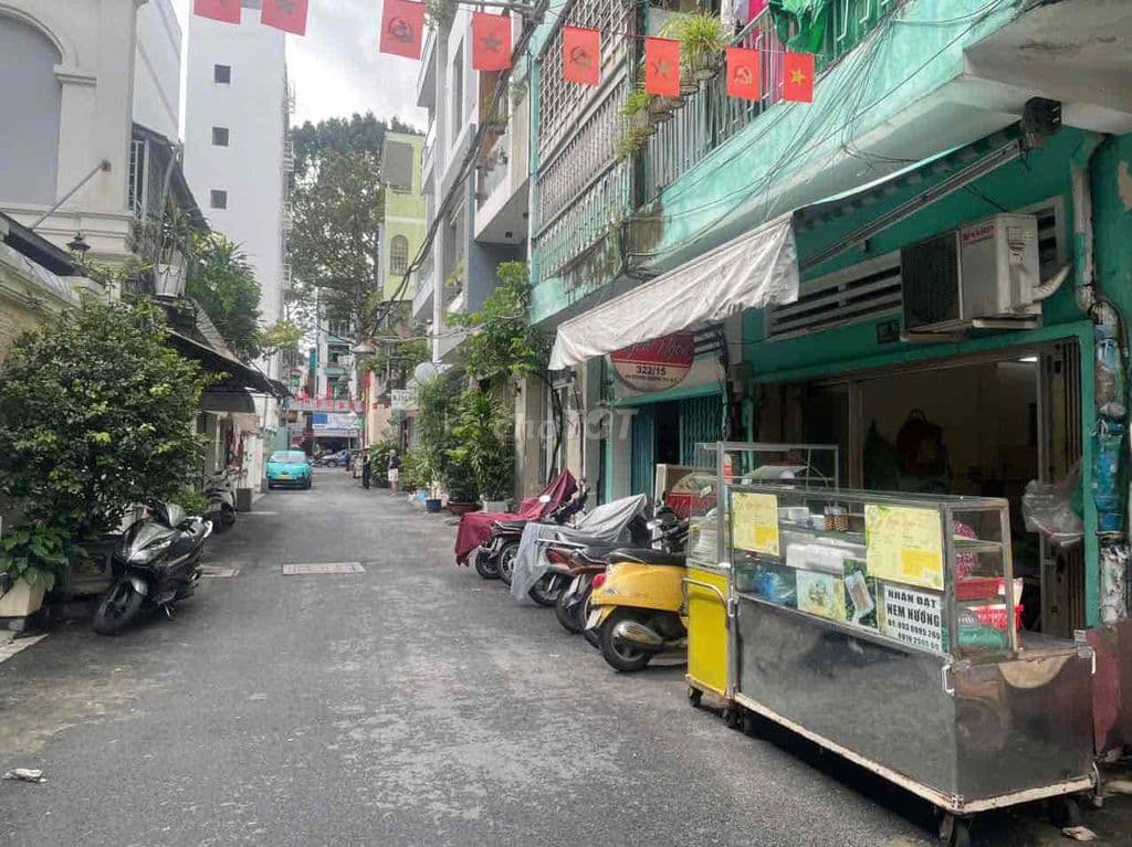 Bán tầng trệt chung cư cũ