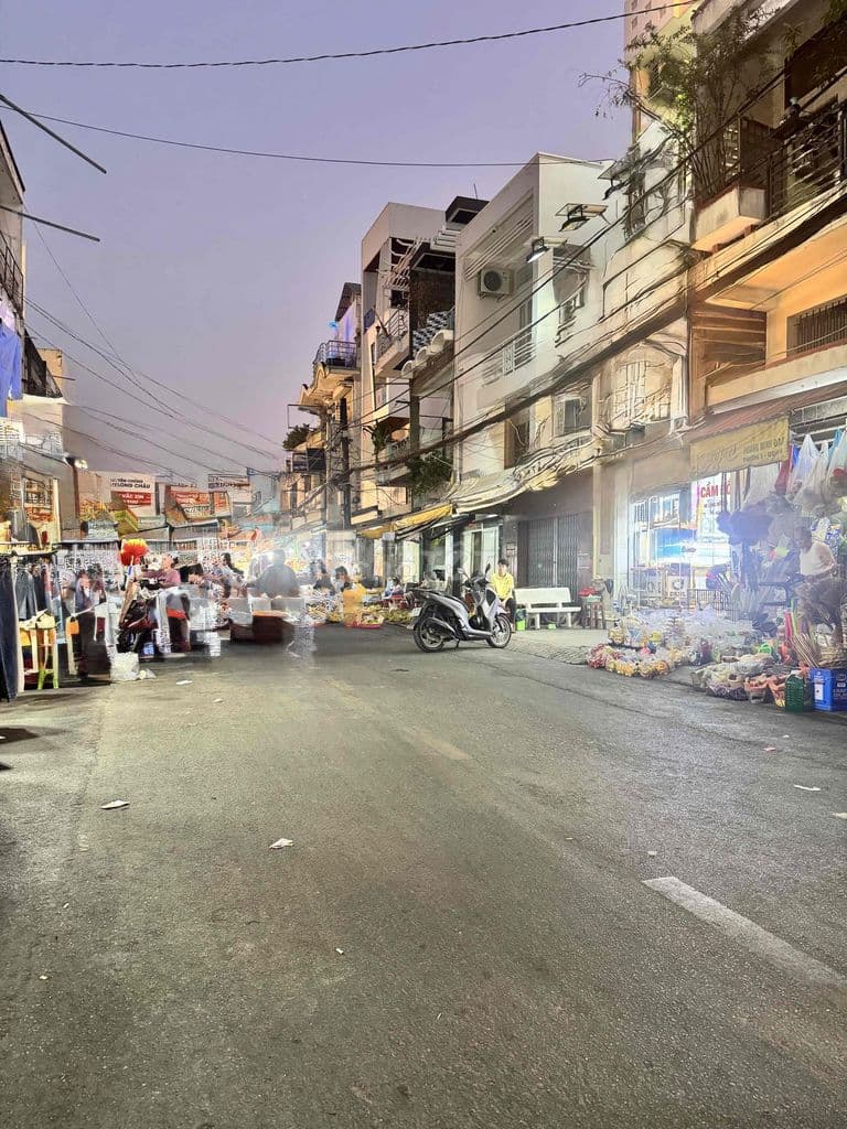 Bán nhà chính chủ mặt tiền đường Phạm Thế Hiển, Quận 8, 42m2, 3 tầng.