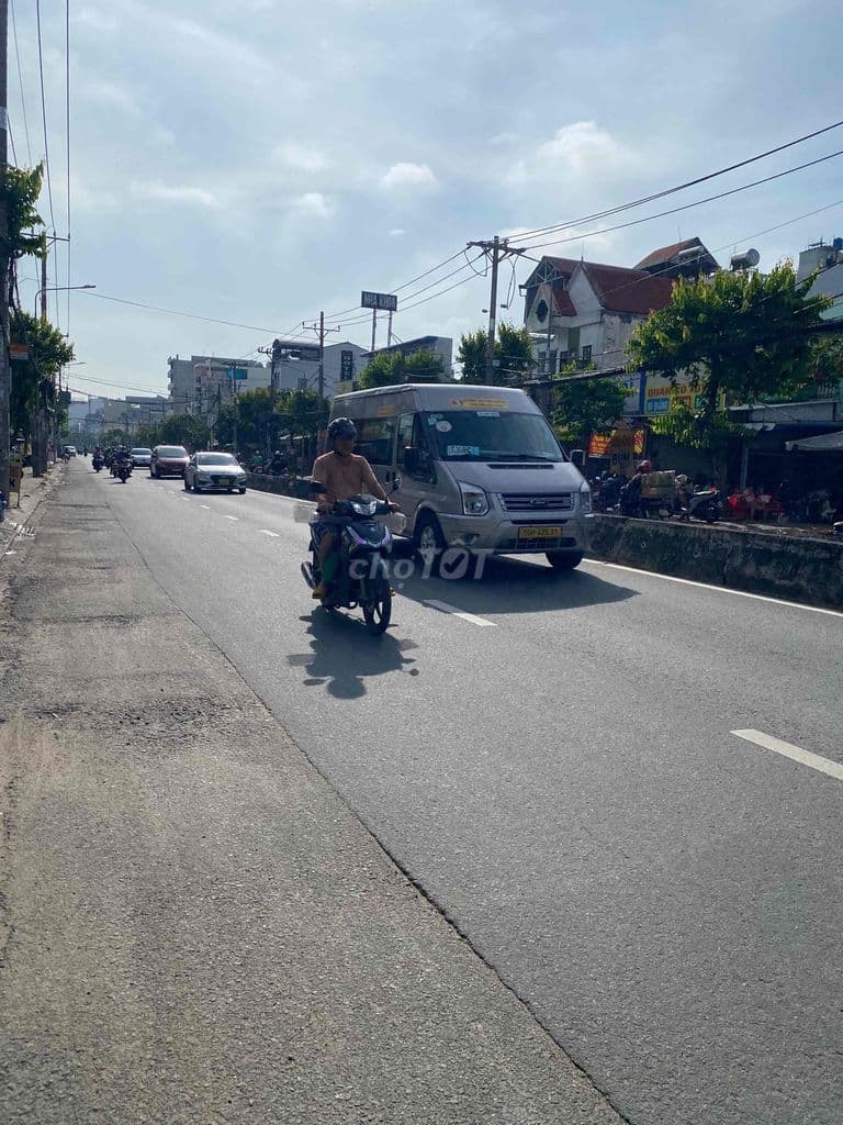 HIẾM!! BÁN ĐẤT MT PHAN VĂN HỚN - ĐƯỜNG 40M - 9.2x34 - 300M2 - HƠN 16TỶ - Ảnh 2