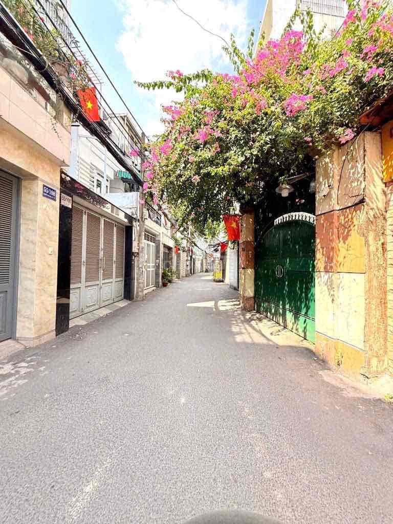 DT: 38M2 NGUYỄN VĂN CÔNG, P3, GV -KẾT CẤU 2 TẦNG GIÁ: 4 TỶ 3
