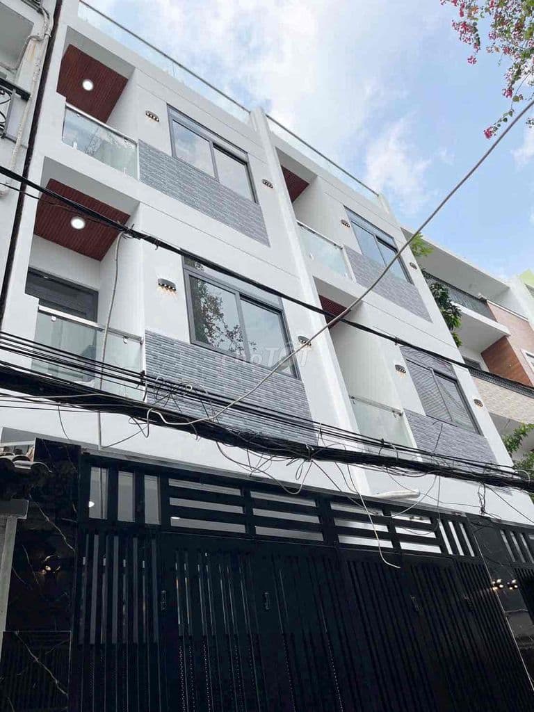 Bán nhà mới đẹp đường Âu Dương Lân Q8