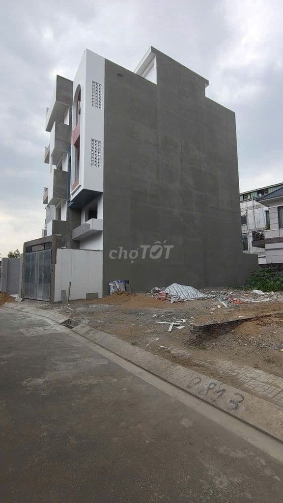 LÔ ĐẤT đường 8m- SÁT PHẠM VĂN ĐỒNG- ĐƯỢC XÂY LỬNG+3 LẦU - Ảnh 2