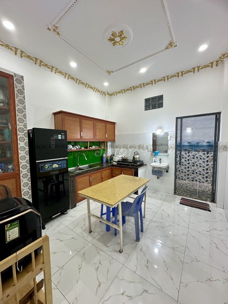Nhà 4 tầng 3,7x20 hẻm 1 sẹc Mã Lò kế TÊN LỬA - Ảnh 2