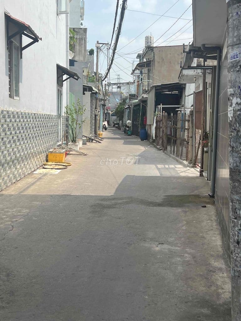 chủ dễ tính cần bán nhà nhỏ .để giải quyết công việc