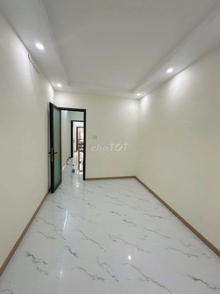 Căn Hộ Tầng 3 , Chung CƯ Nguyễn Đình Chiểu