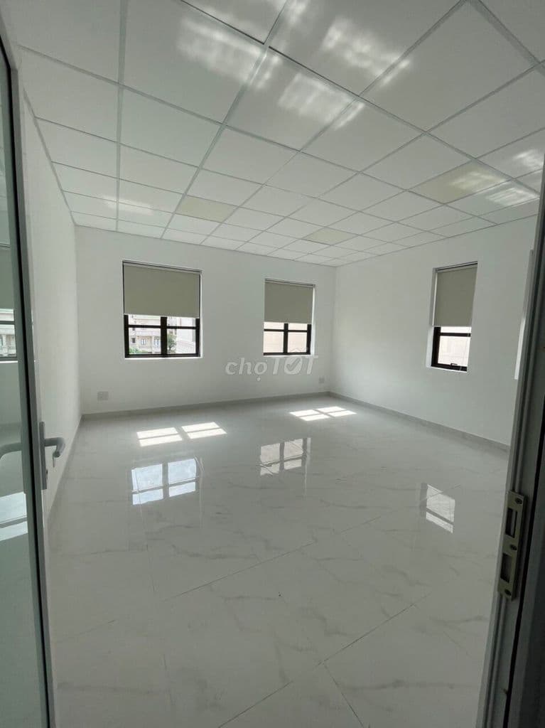 Chính chủ Cho thuê nguyên sàn tầng 1 làm VP 100m2 - Ảnh 2