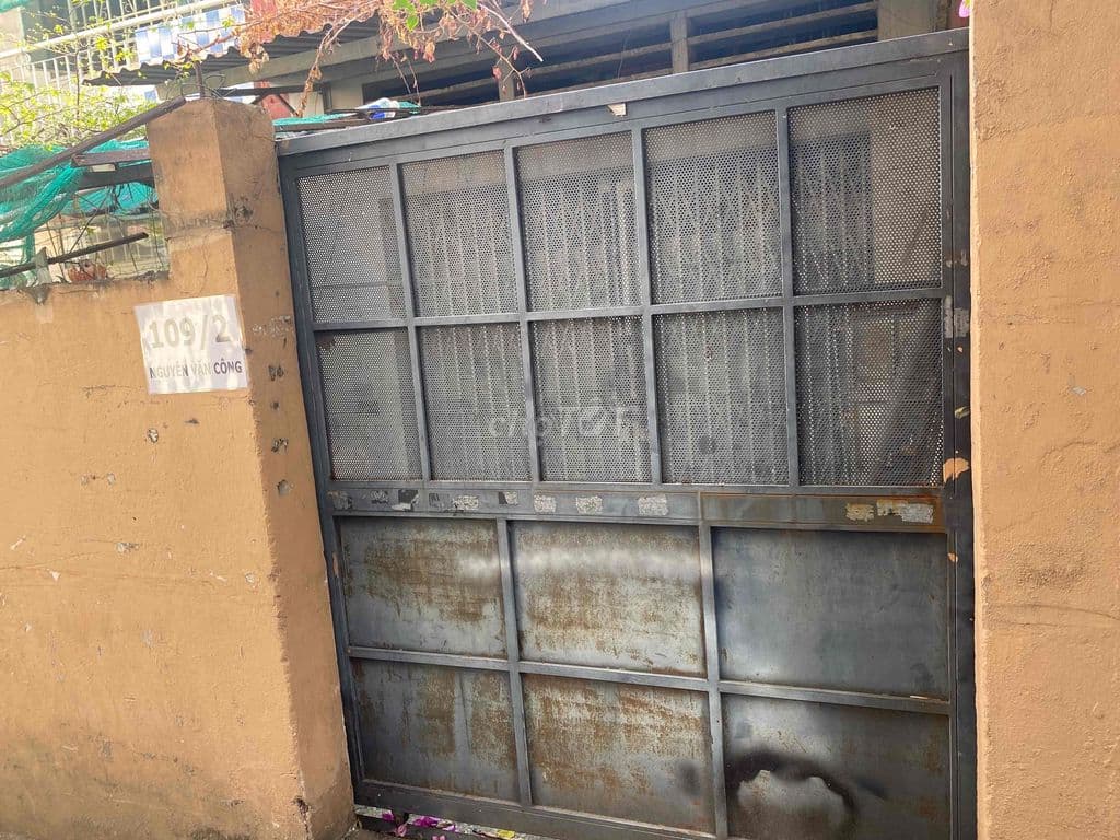 nhà cần bán - Ảnh 2