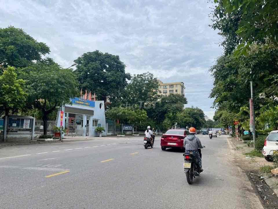 Chính chủ cần bán căn chung cư Đồng Tàu sẵn nội thất mới 100%