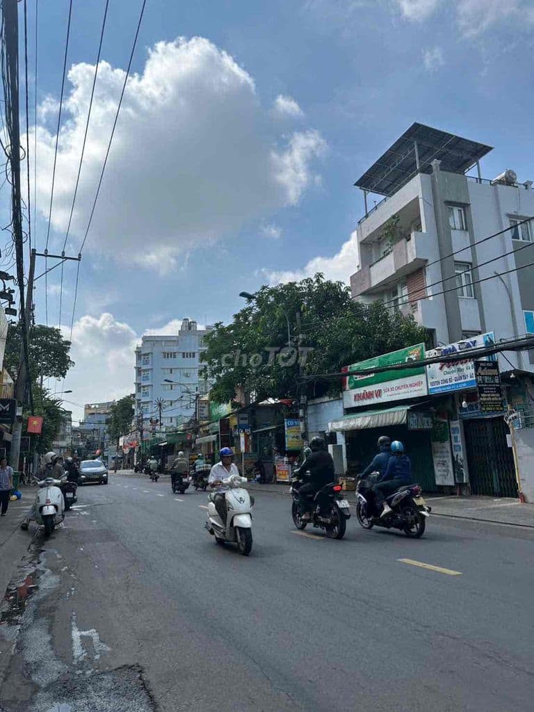 NHÀ ĐẸP-FULL NỘI THẤT-SÂN THƯỢNG RẤT CHILL-GIÁ CHỈ 7.3